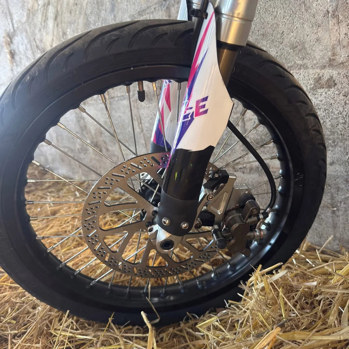 For Super Bike Electric dirt bike Light bee Mod Ultra bee 240mm big front brake disc brake disc bracket